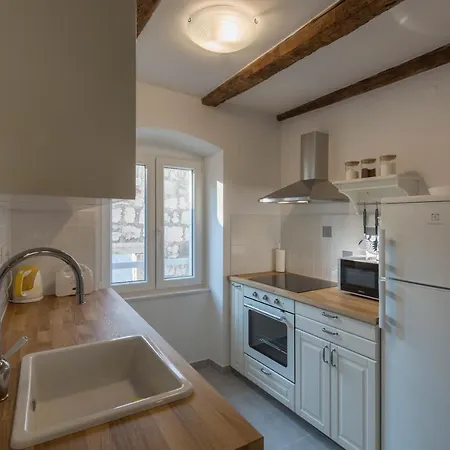 Bepi Apartment Komiza