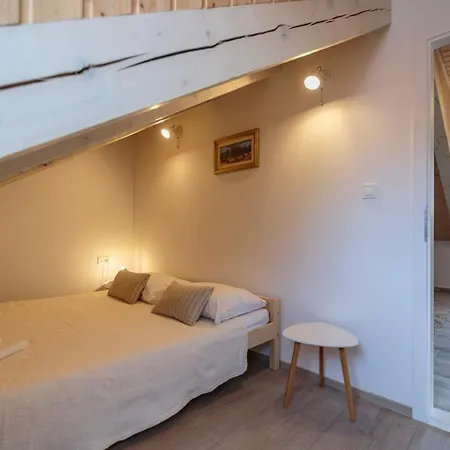Apartment Bepi Komiza