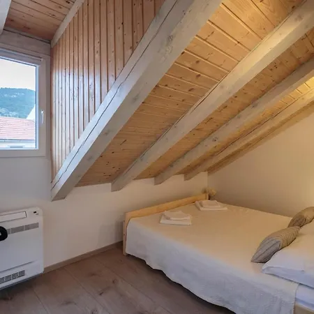 Apartment Bepi Komiza